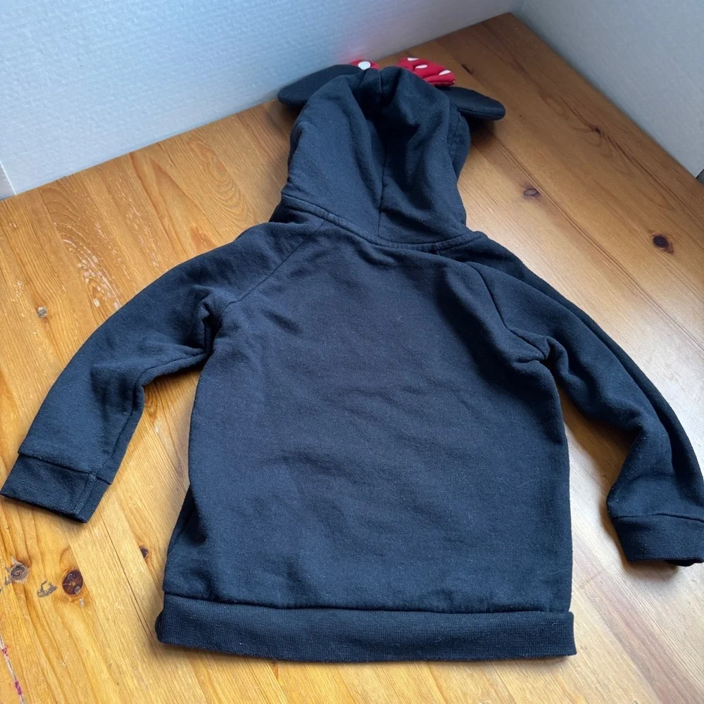 Disney parks 24 months Minnie Mouse hoodie size 24 months